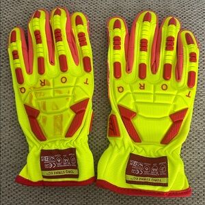 SKYTEC chainsaw Gloves High-Visibility Yellow and Red work or riding Gloves (10)
